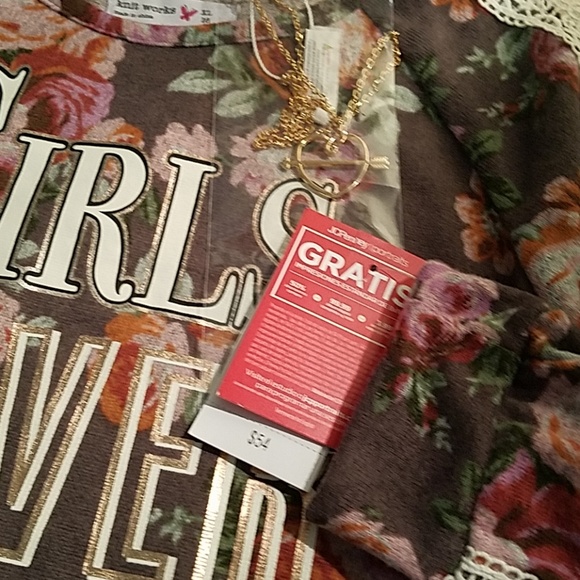 Girls 2 piece outfit, leggings with graphic & lace top 🌺🌺2X HP 🌺🌺 - Picture 3 of 7